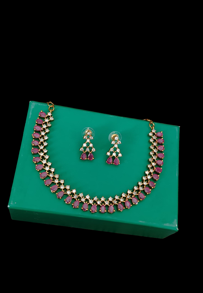 DELICATE RED & ZIRCON SET