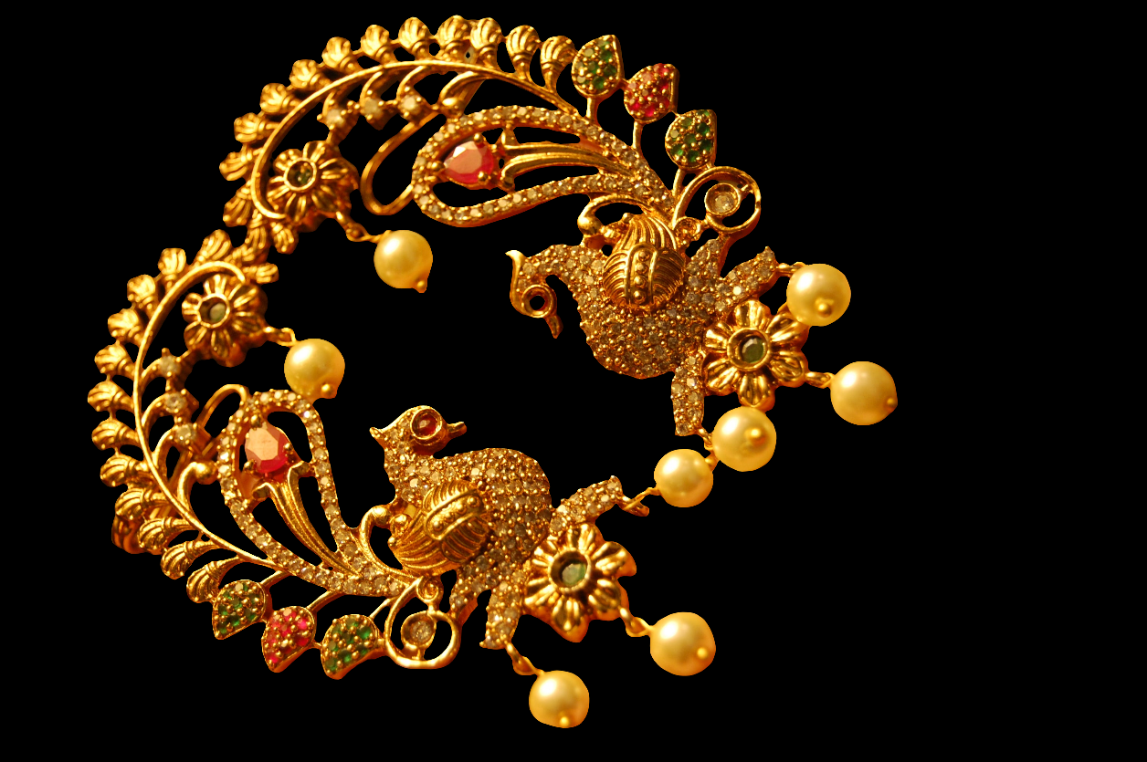 SOUTH INDIAN EARRINGS IN RED & GREEN