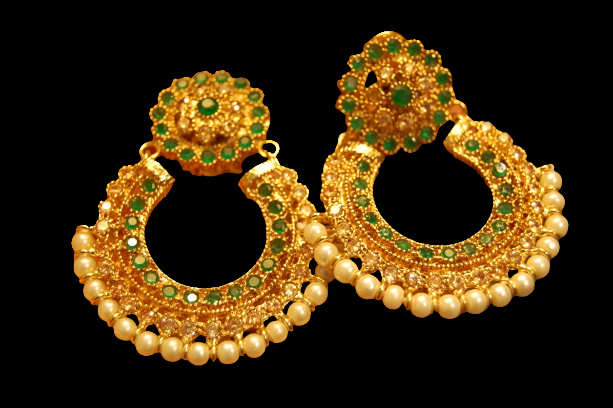 CHAAND BALAS IN CHAMPAGNE & GREEN
