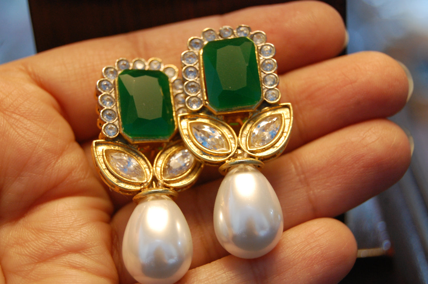 GREEN & ZIRCON WITH PEARLS EARRINGS