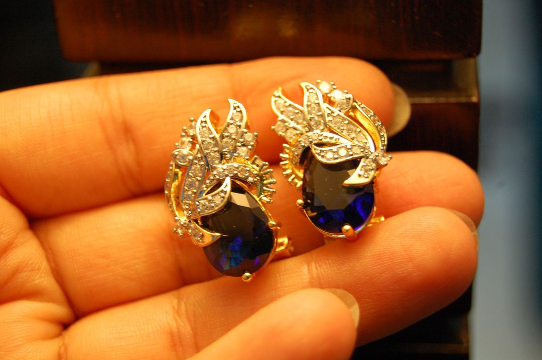 ZIRCON & BLUE STONE EARRINGS