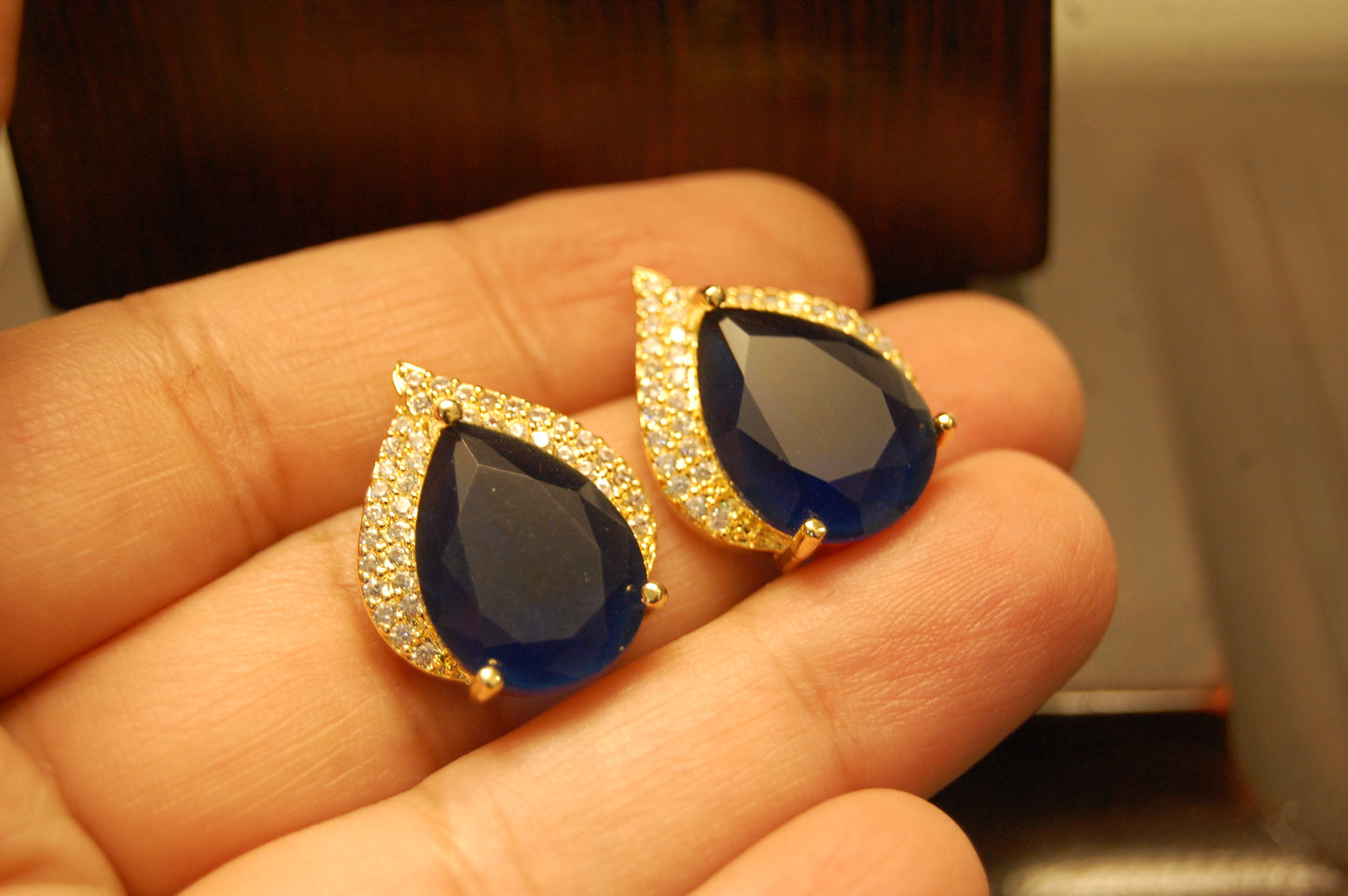 ELEGANT ZIRCON & SAPPHIRE BLUE EARRINGS