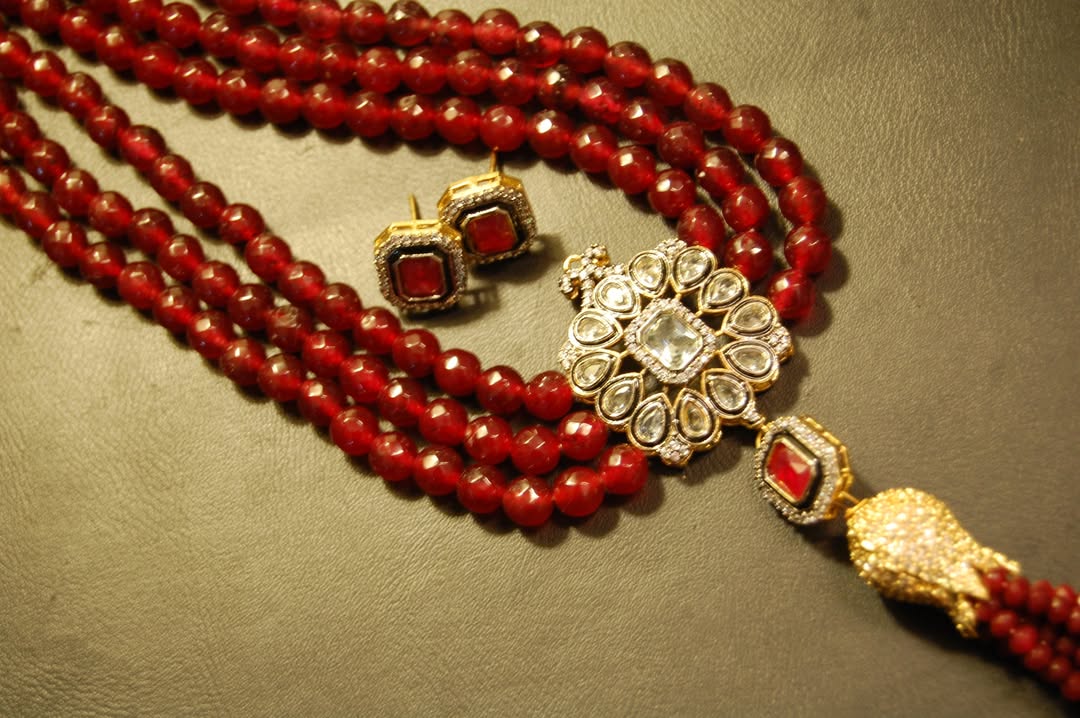 RUBY RED LONG MALA WITH TUSSEL