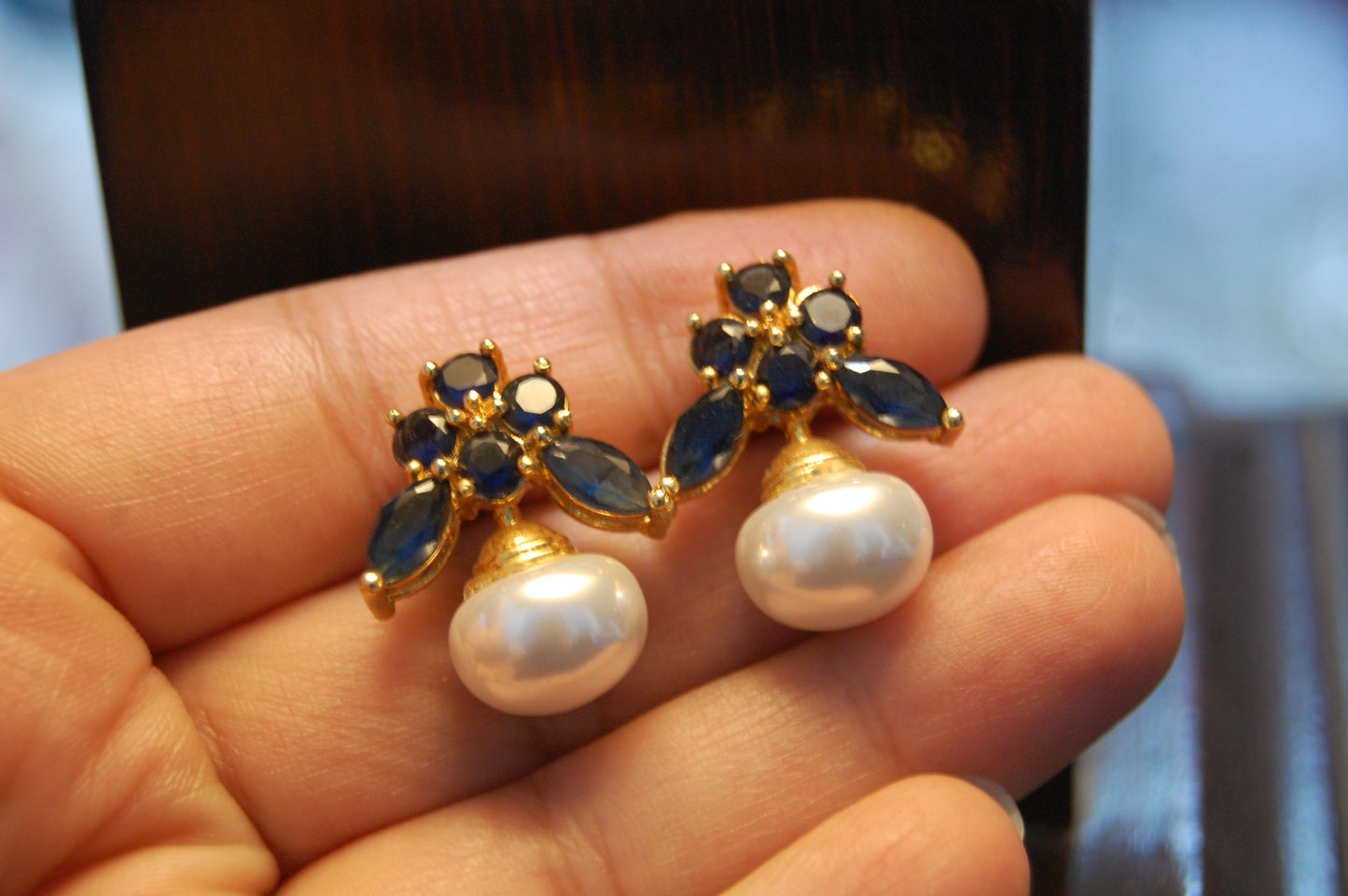 PEARL & BLUE EARRINGS