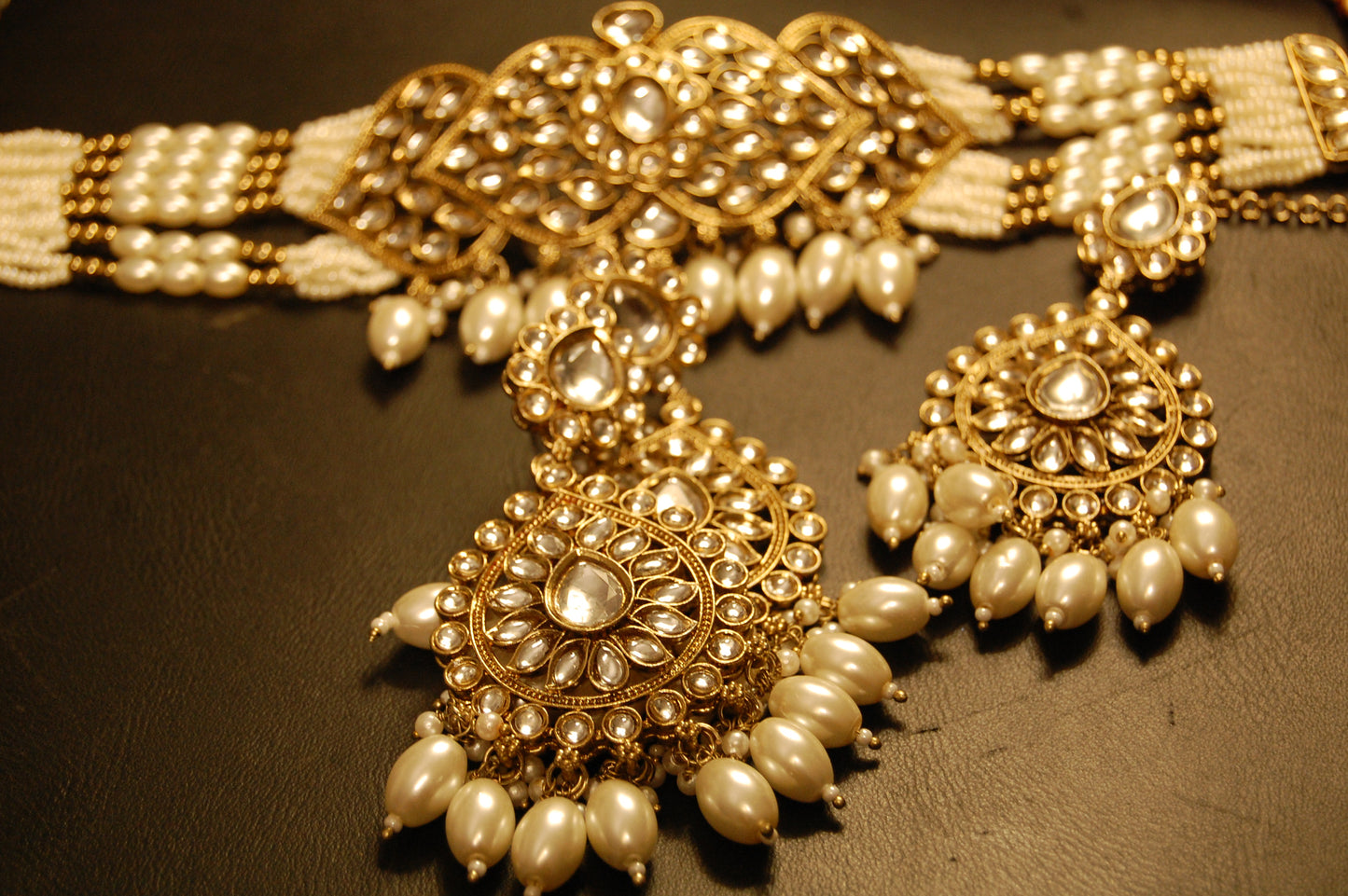 KUNDAN CHOKER SET