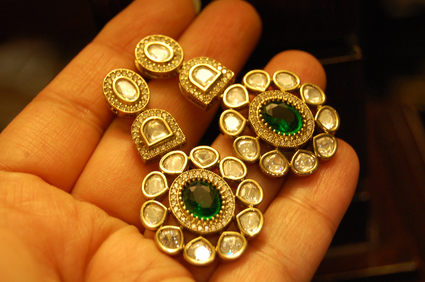 GREEN EARRINGS IN KUNDAN & ZIRCONS