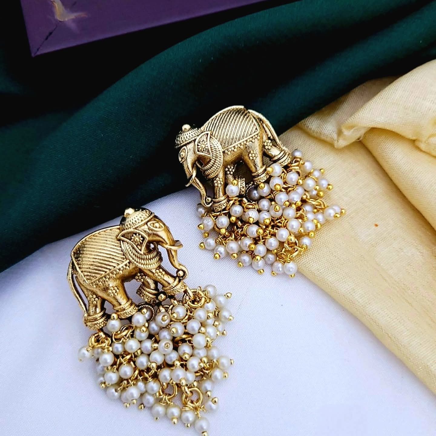 ELEPHANT PEARL EARRINGS