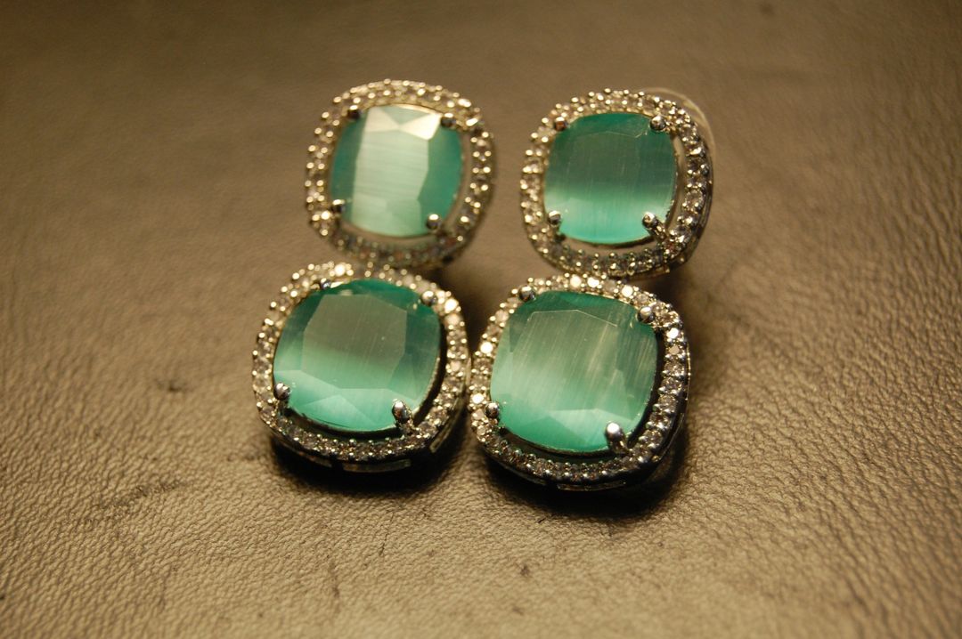 AMERICAN DIAMOND EARRINGS IN JADE GREEN