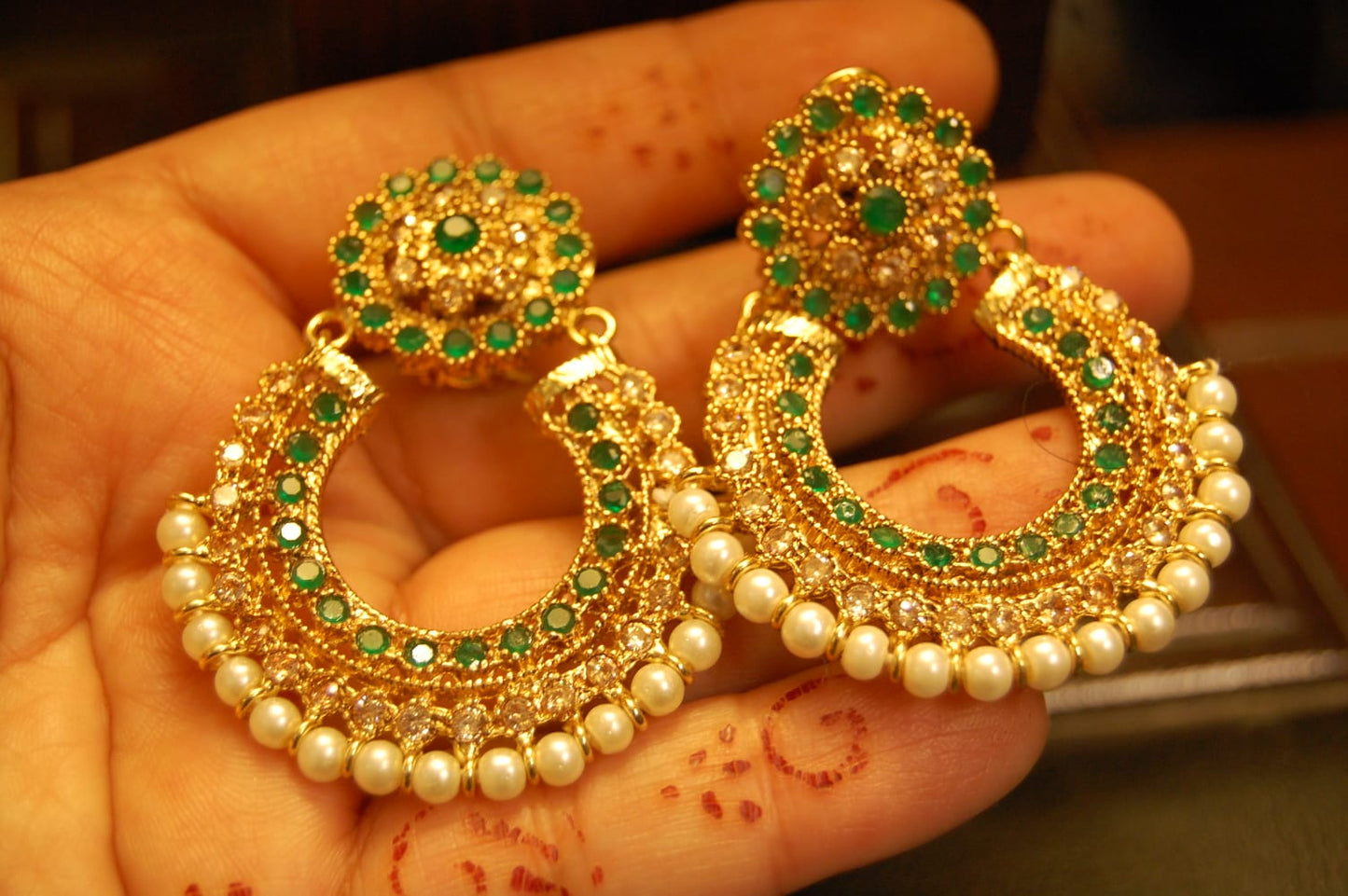 CHAAND BALAS IN CHAMPAGNE & GREEN