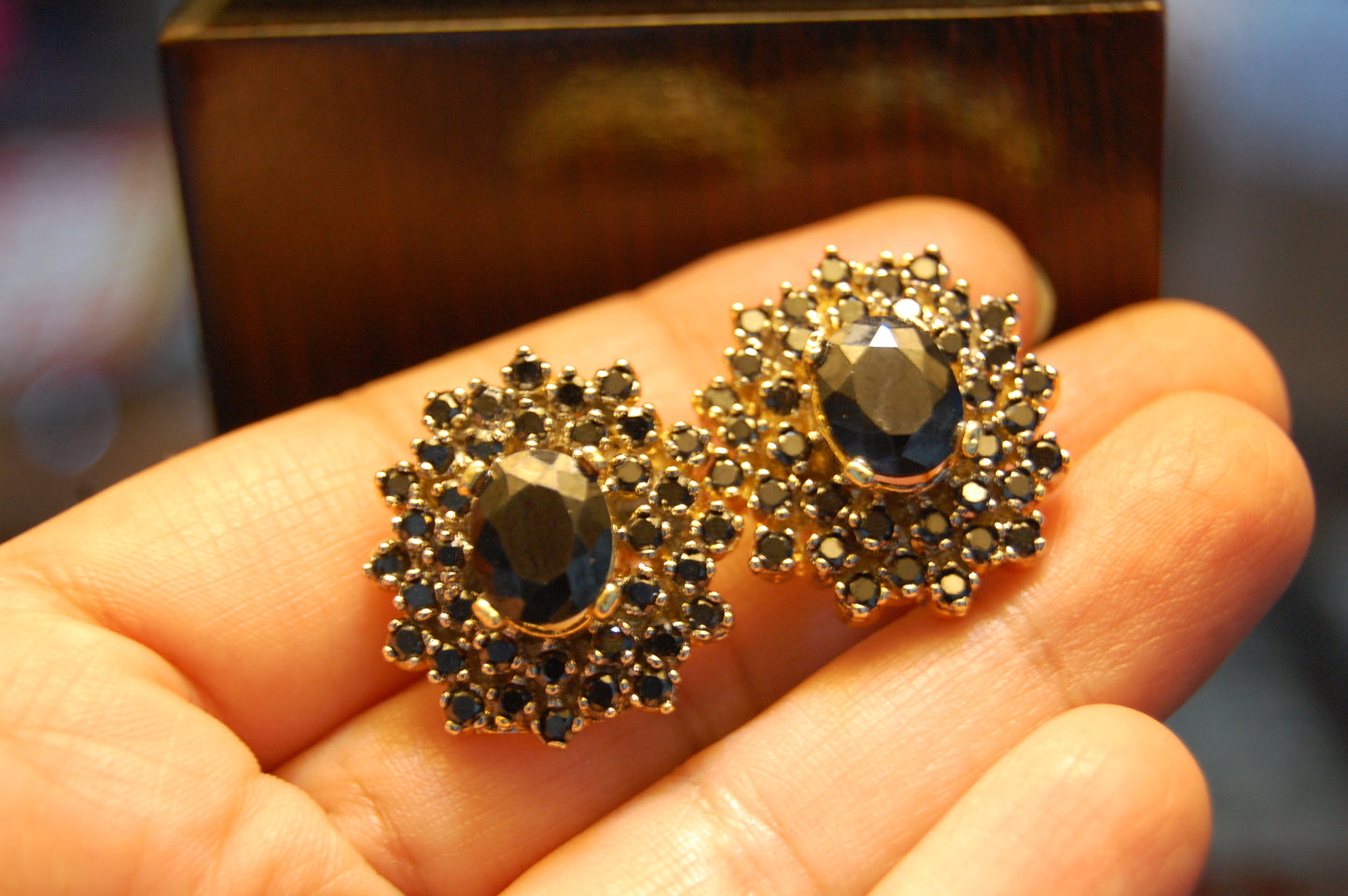 BLACK EARRINGS