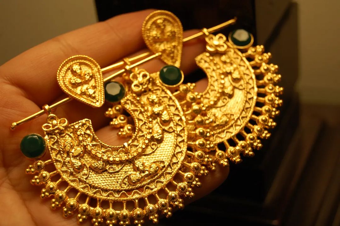 EGYPTIAN INSPIRED EARRINGS WITH GREEN