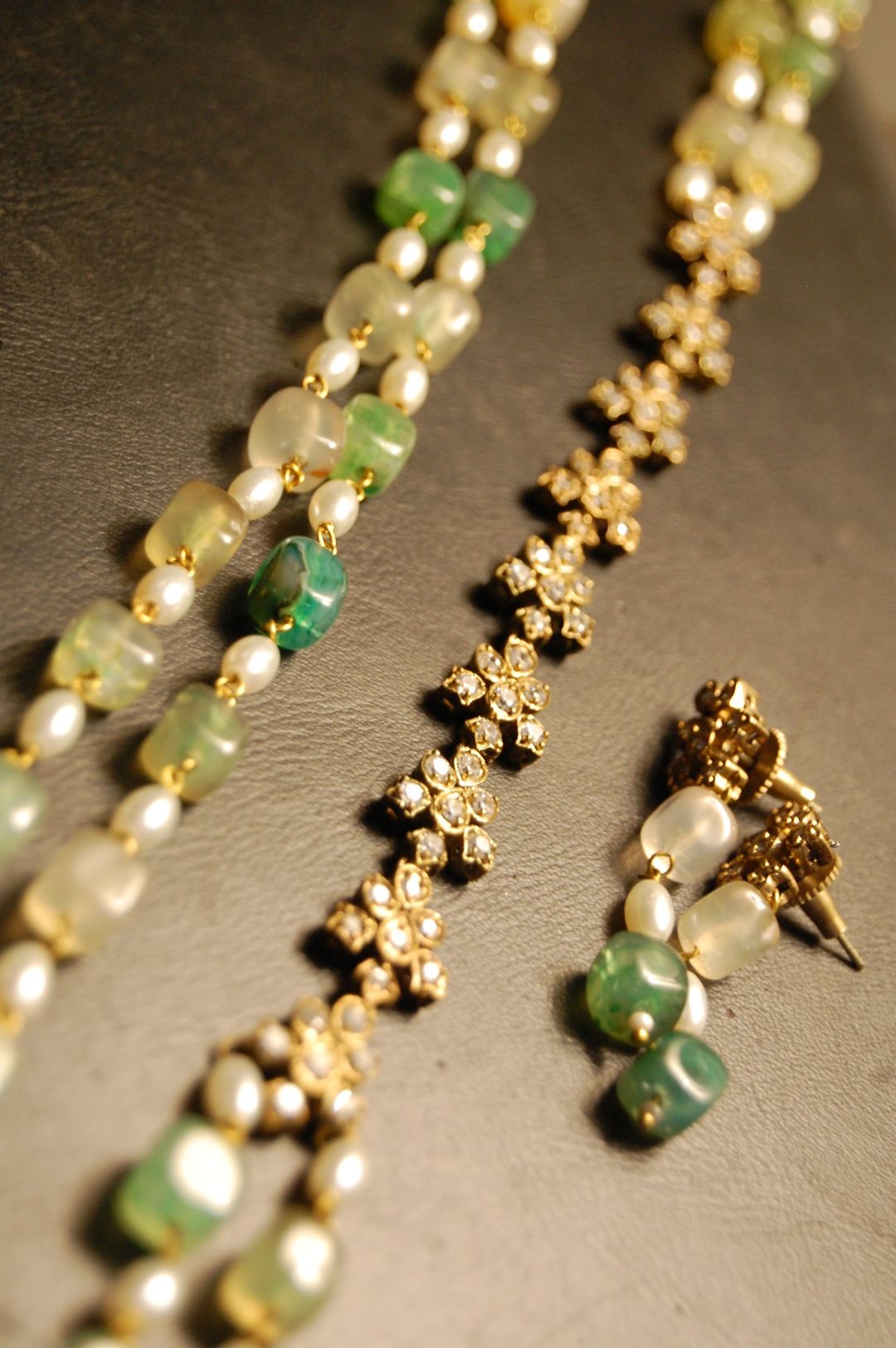 PEARL & JADE GREEN MALA WITH ZIRCON STRING