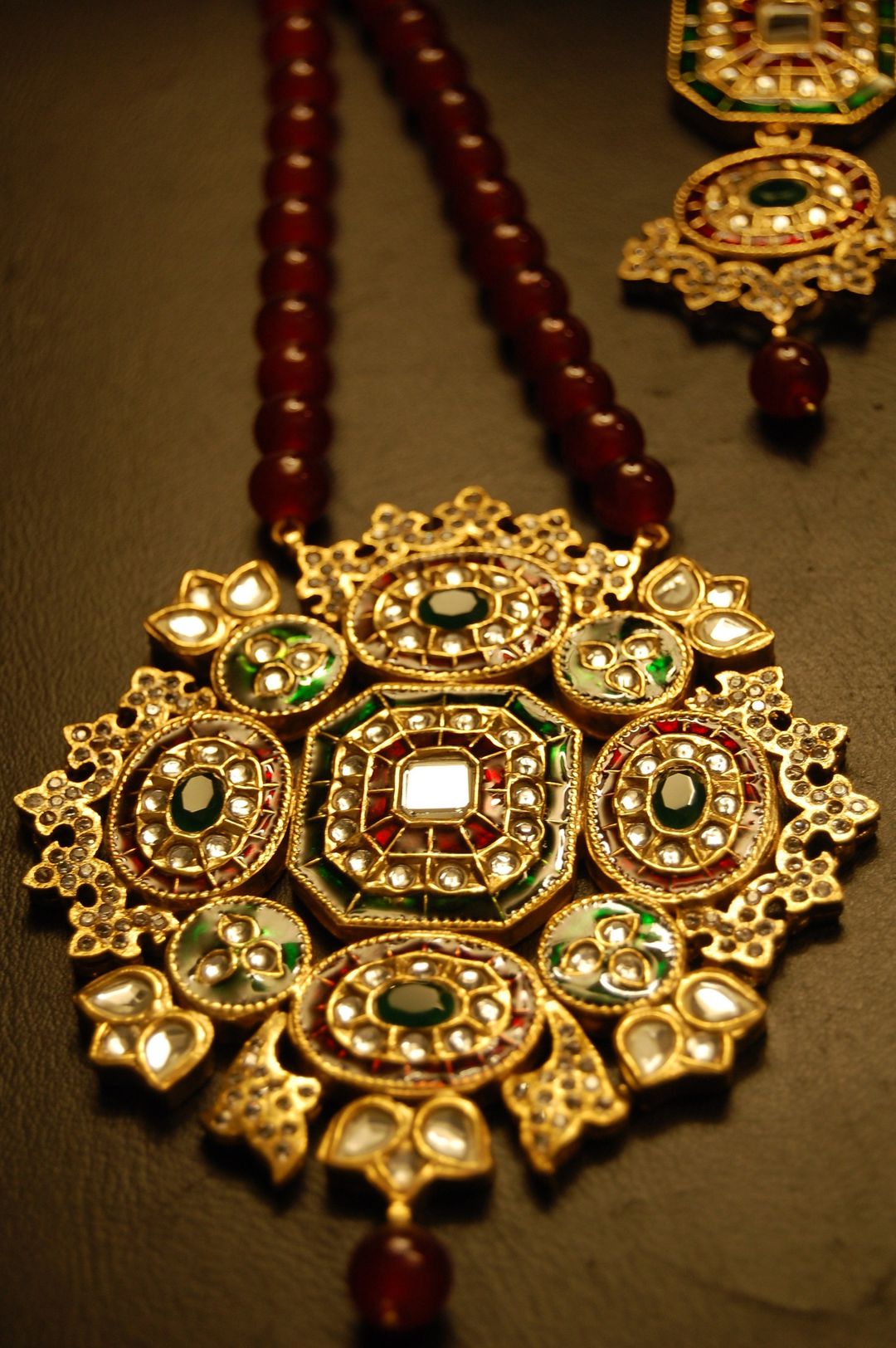 TRADITIONAL MEENA & KUNDAN MALA SET IN RED & GREEN