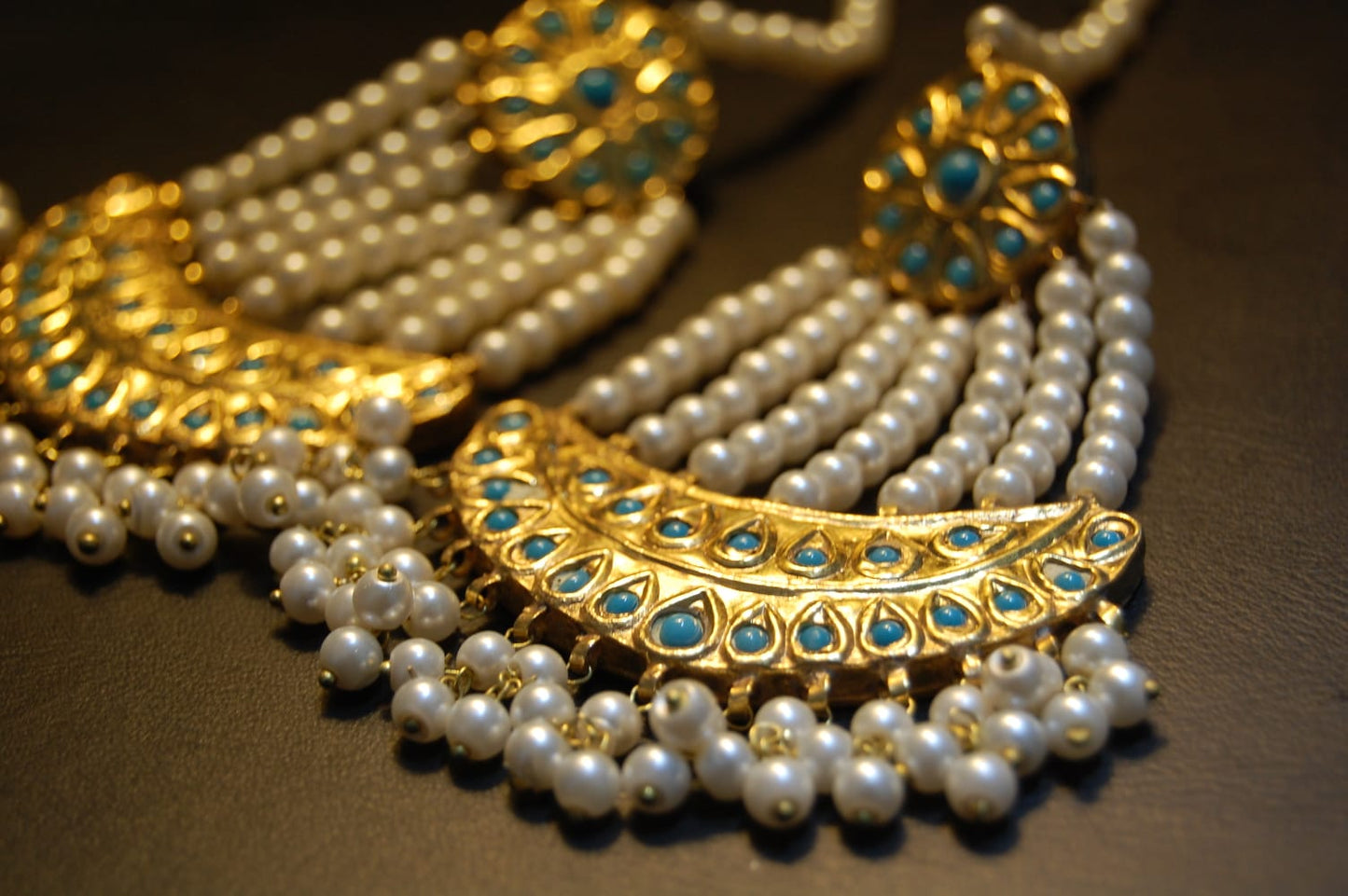 JHOOMAR STYLE EARRINGS IN PEARLS & FEROZA