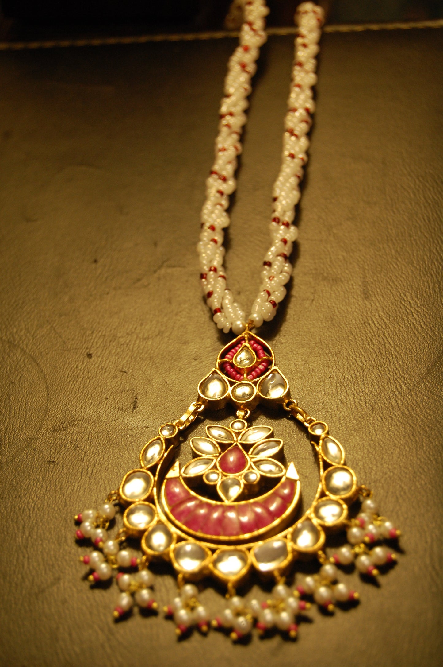 ELEGANT KUNDAN MALA IN RED