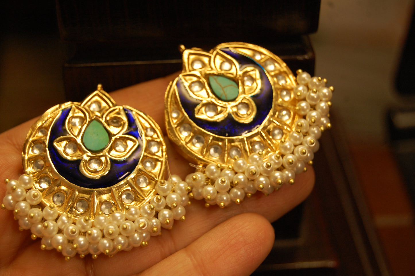 BLUE MEENA WITH FEROZY STONE & PEARLS EARRINGS