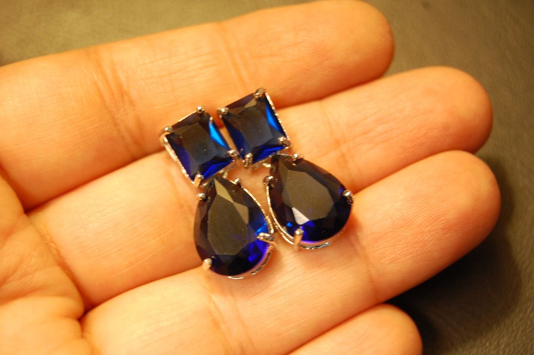 SAPPHIRE BLUE DROP EARRINGS