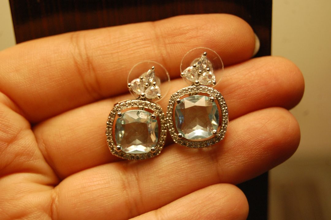 ELEGANT ZIRCON & AQUAMARINE EARRINGS