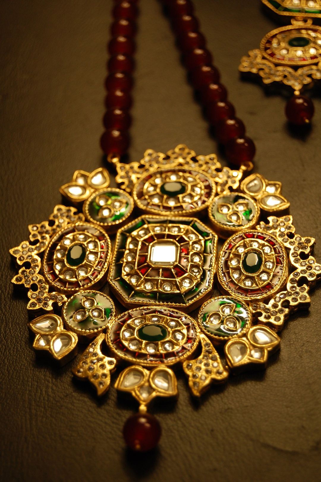 TRADITIONAL MEENA & KUNDAN MALA SET IN RED & GREEN