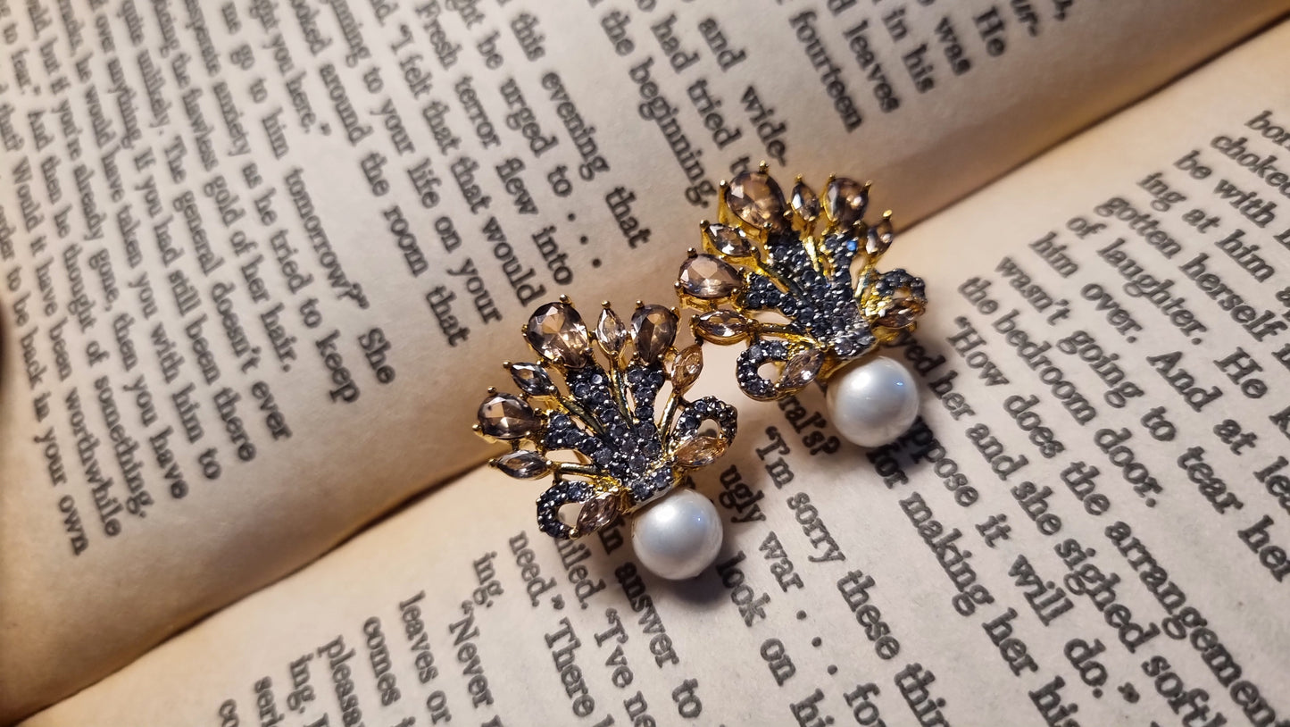 CHAMPAGNE EARRINGS WITH PEARLS