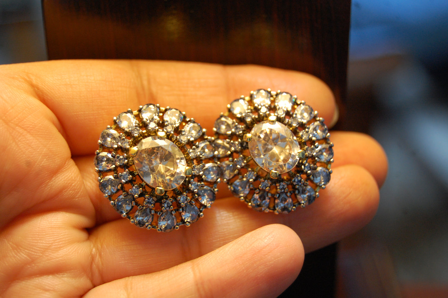 CHAMPAGNE & ZIRCON EARRINGS