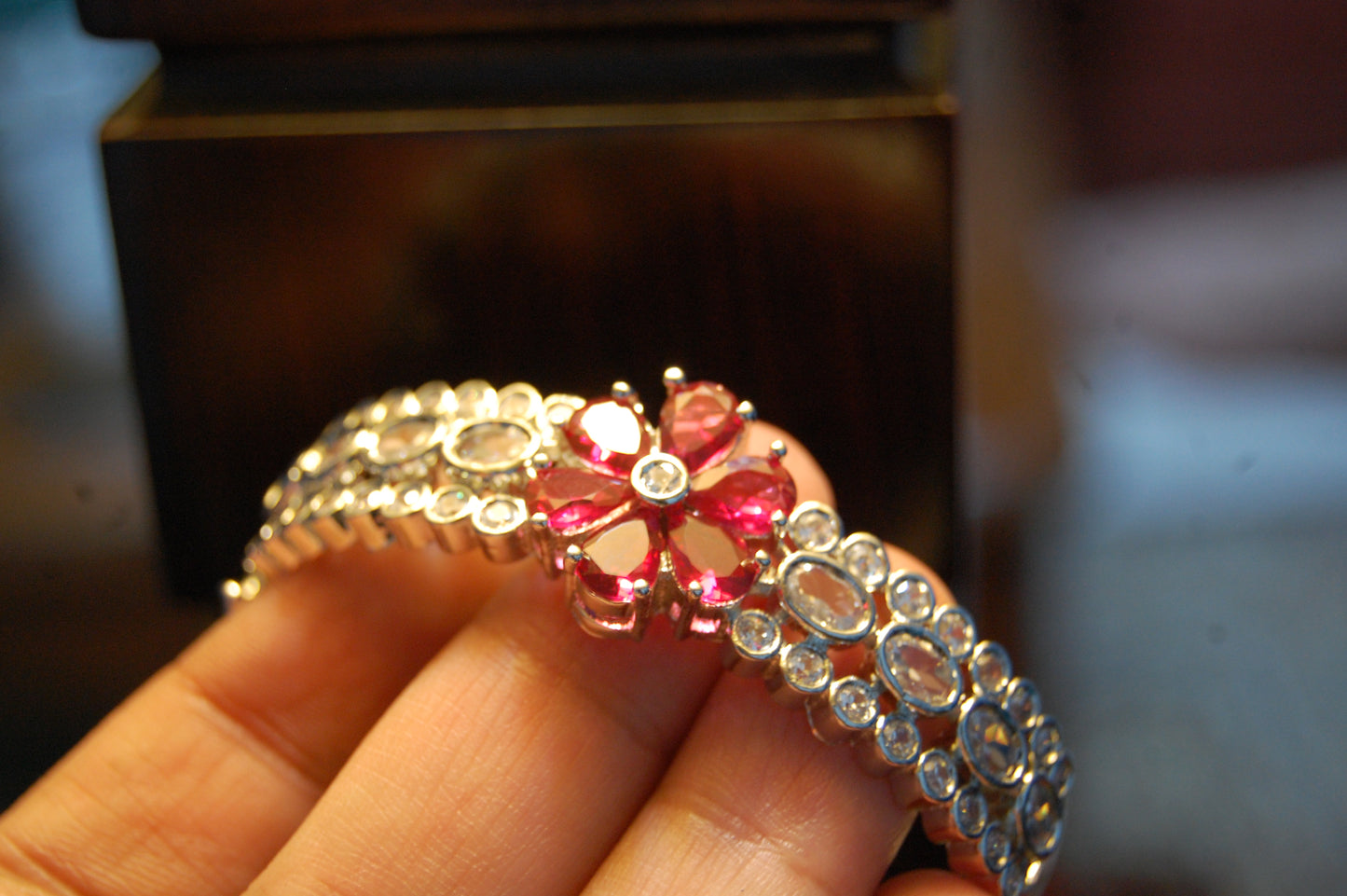 RED ZIRCON KARA