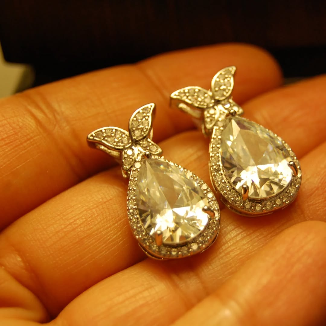ZIRCON & EARRINGS