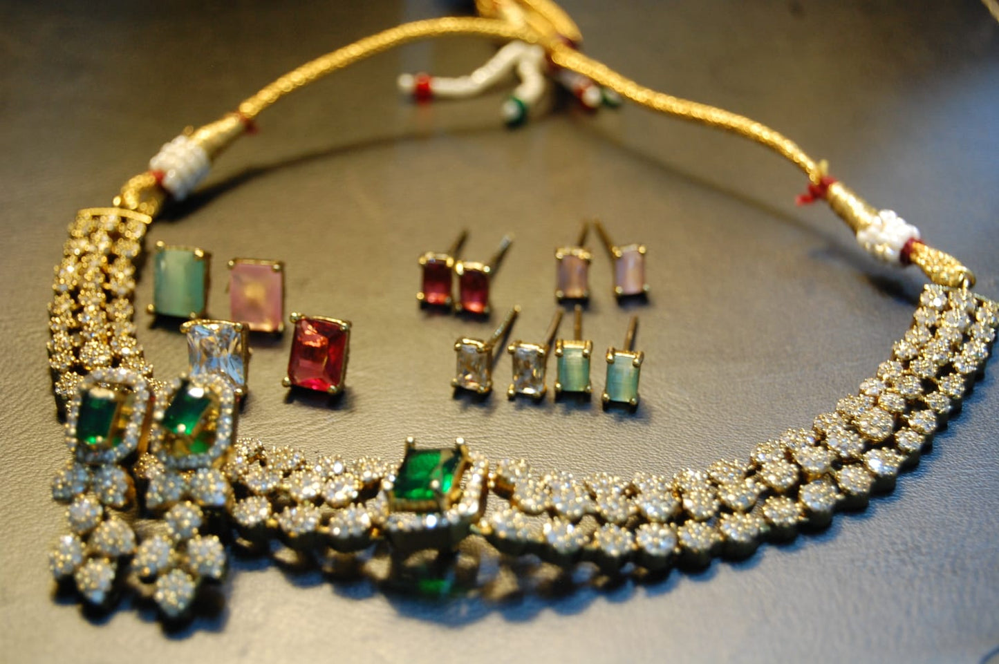 CHANGEABLE EARRINGS & NECKLACE SET