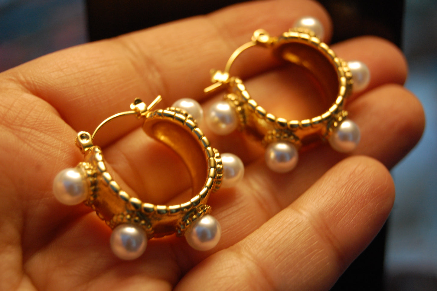 PEARL BALlS