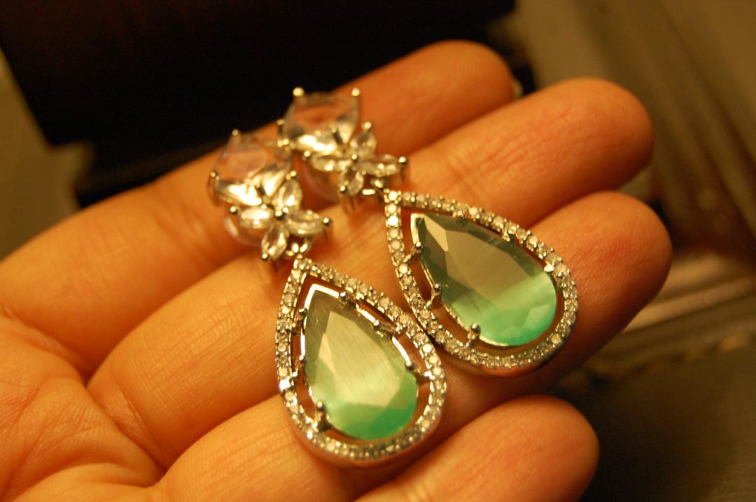 INDIAN AMERICAN ZIRCON EARRINGS IN JADE GREEN