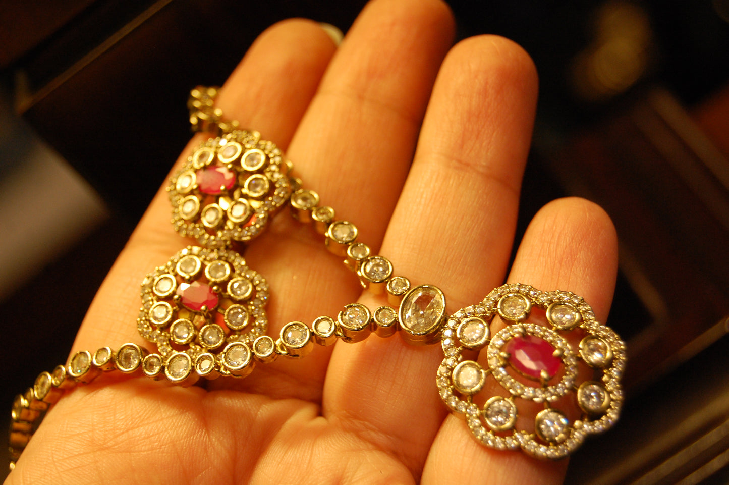 DELICATE RED & ZIRCON NECKLACE SET