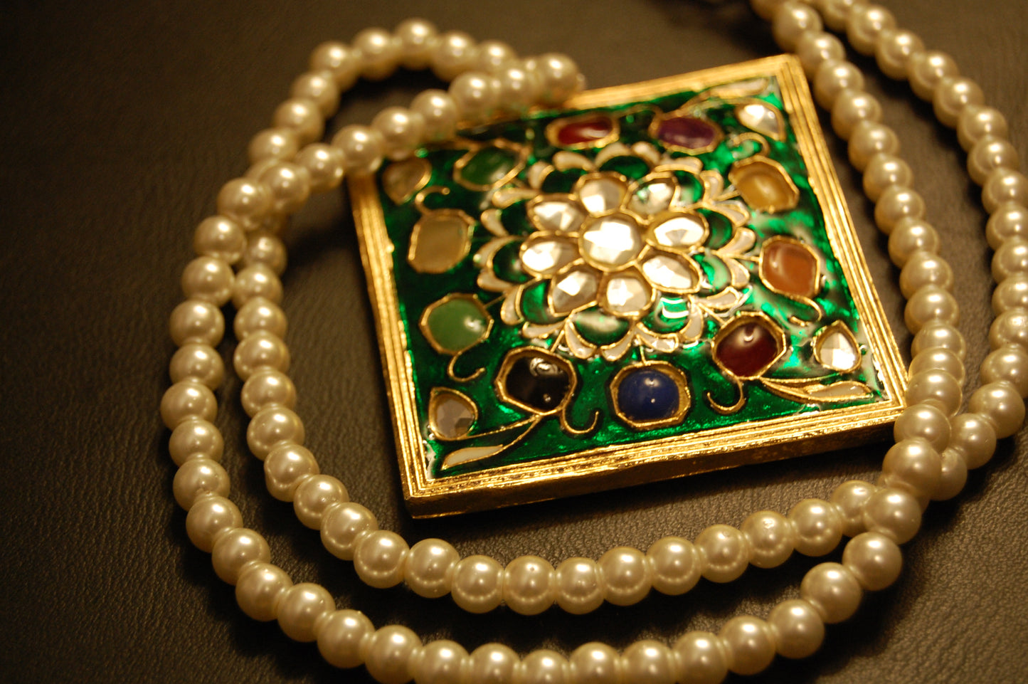 GORGEOUS MALA IN GREEN MEENA & MULTI STONES