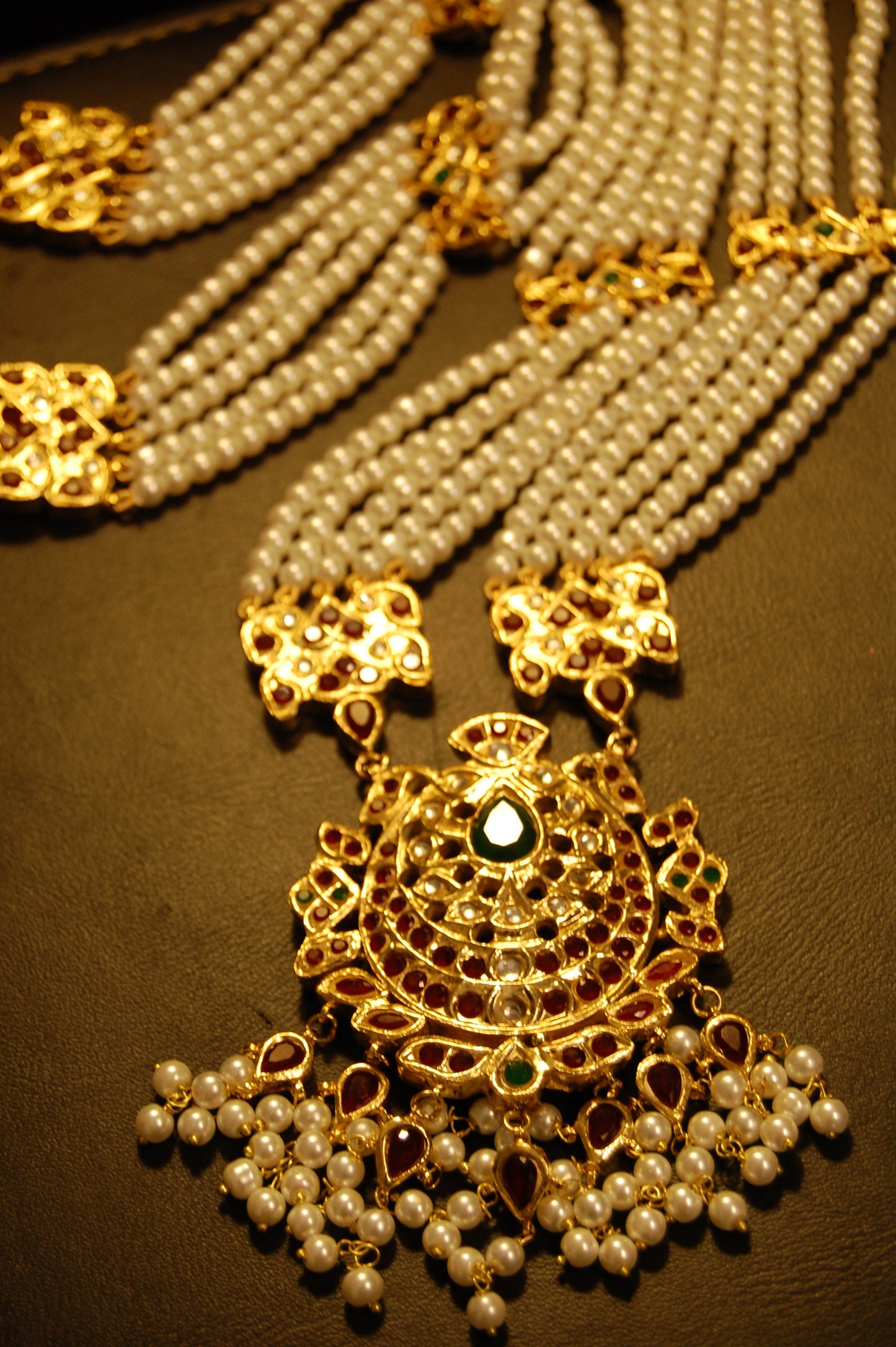 GREEN & RED KUNDAN MALA