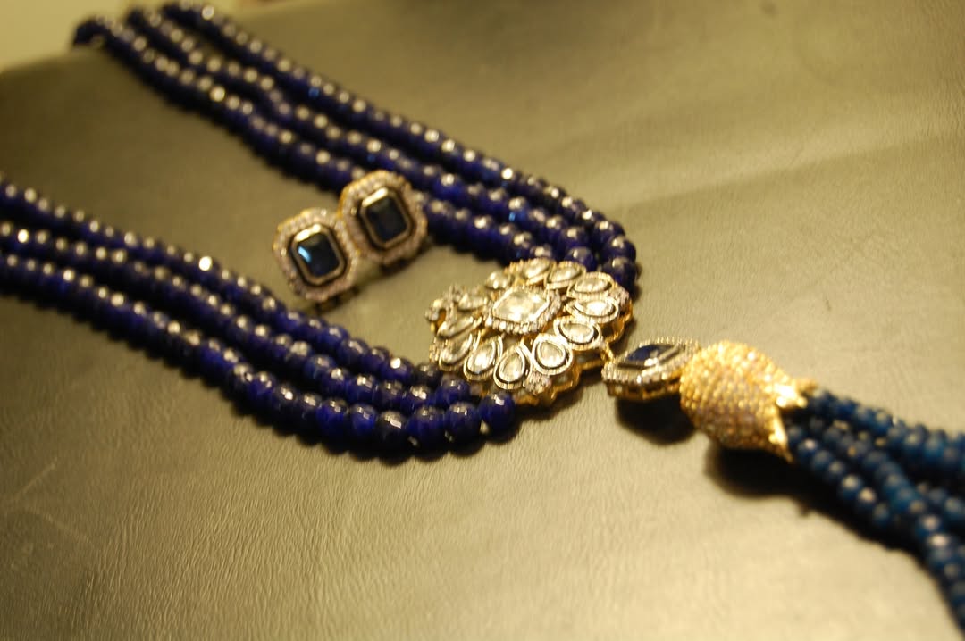 SAPPHIRE BLUE LONG MALA WITH TUSSEL