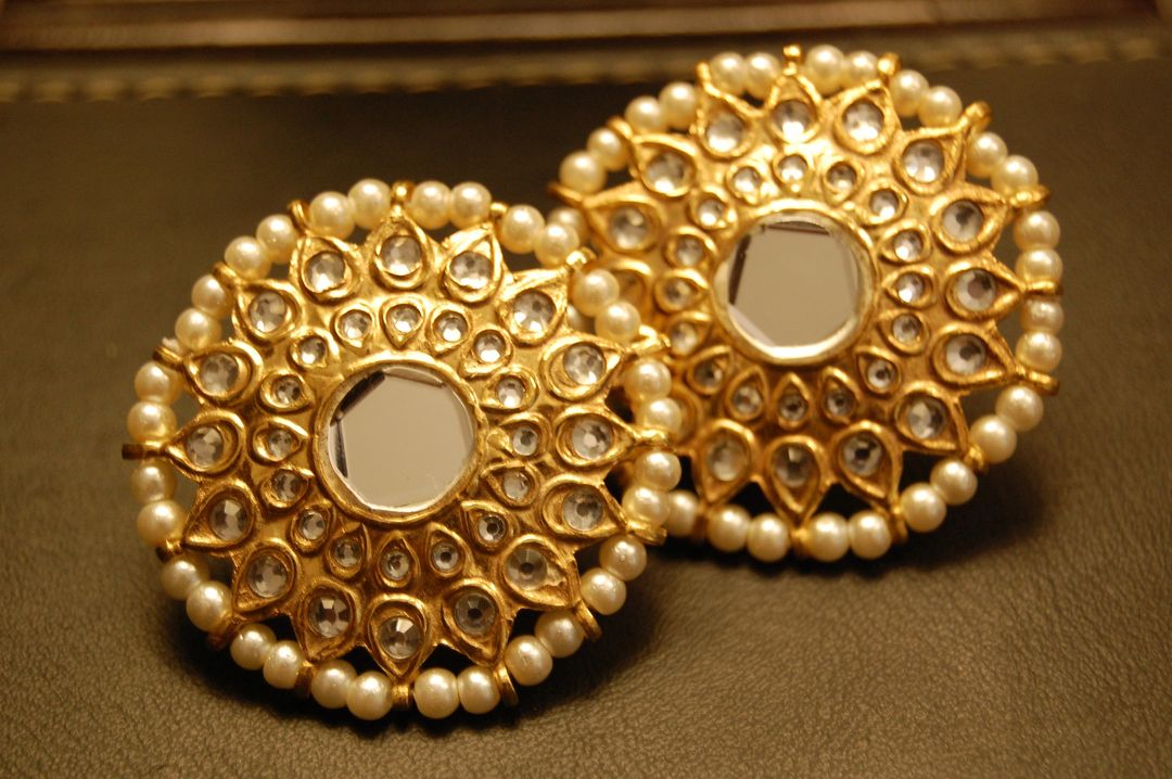KUNDAN EARRINGS WITH PEARLS