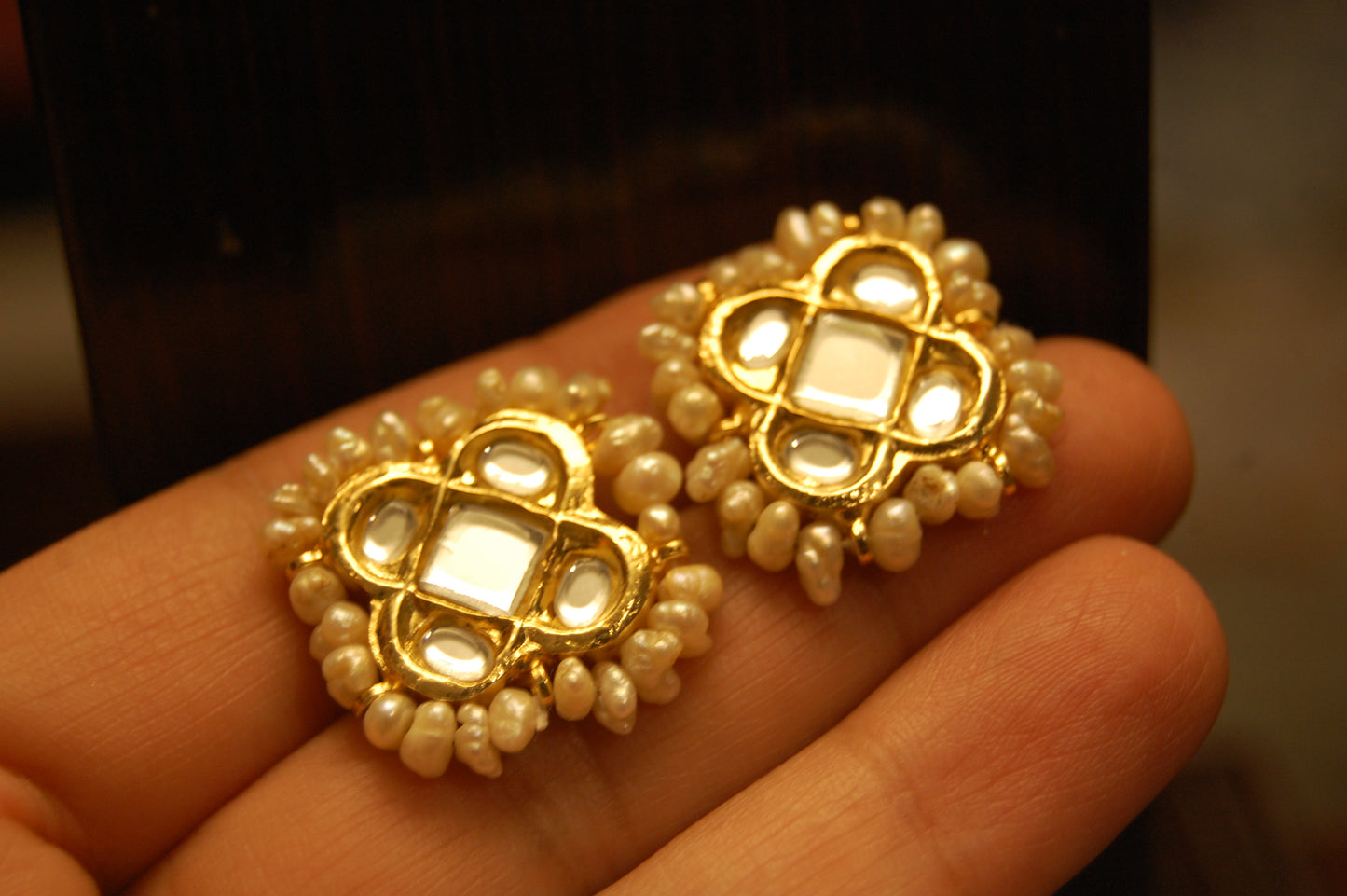 ELEGANT KUNDAN EARRINGS WITH PEARLS