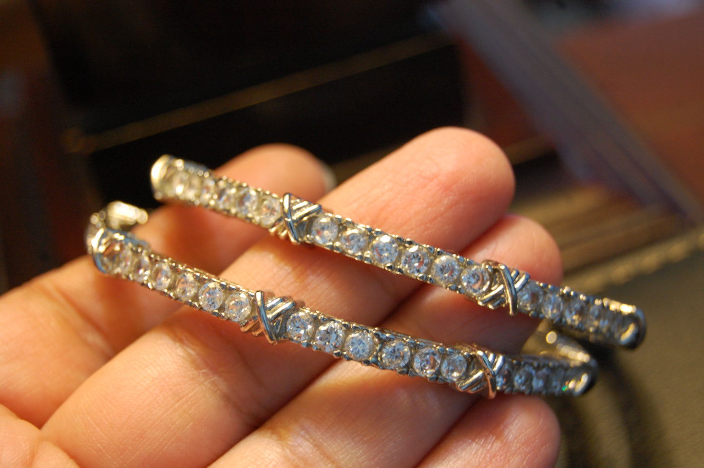 PAIR OF ZIRCON BANGLES (UNOPENABLE)