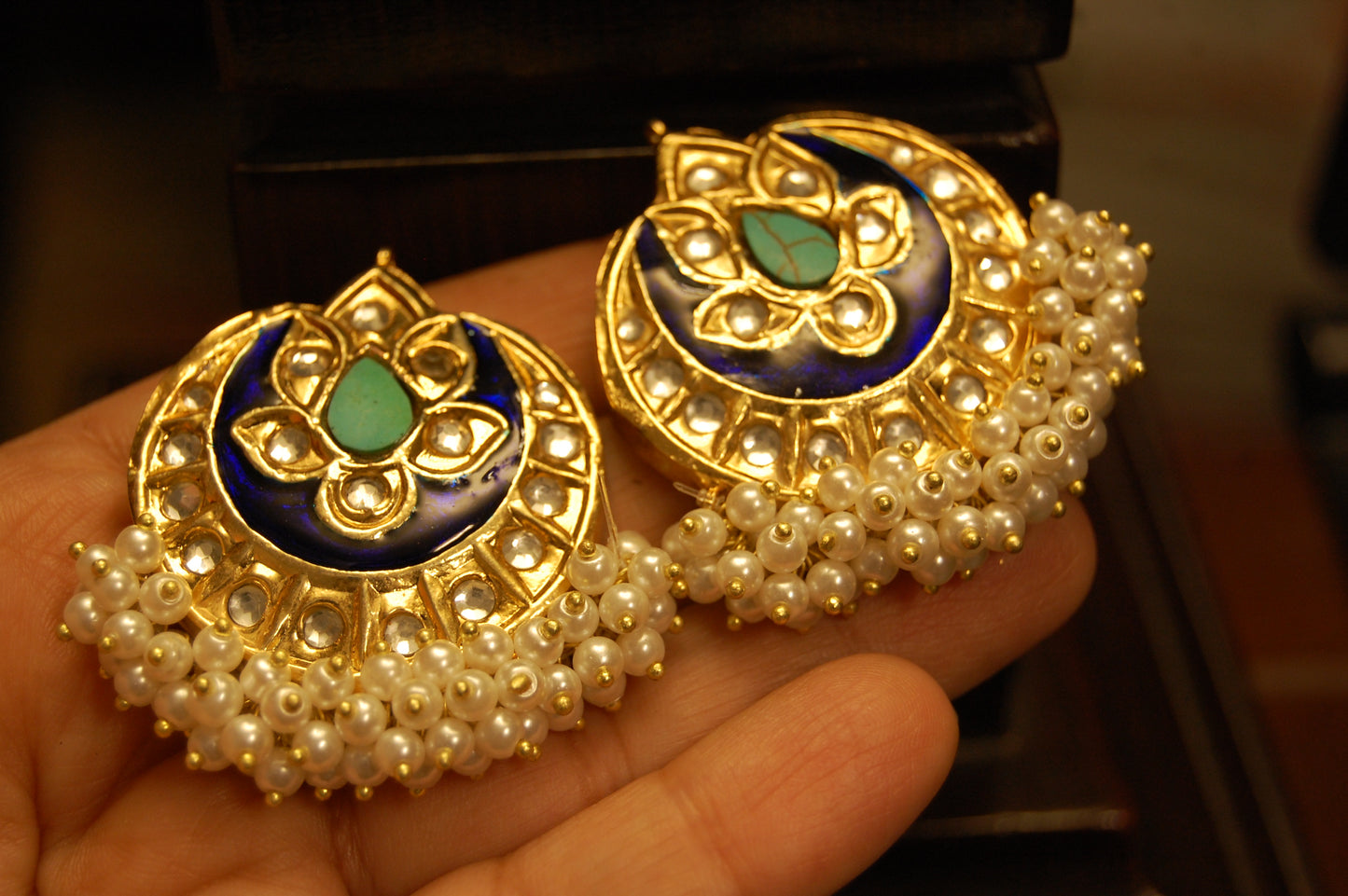 BLUE MEENA WITH FEROZY STONE & PEARLS EARRINGS