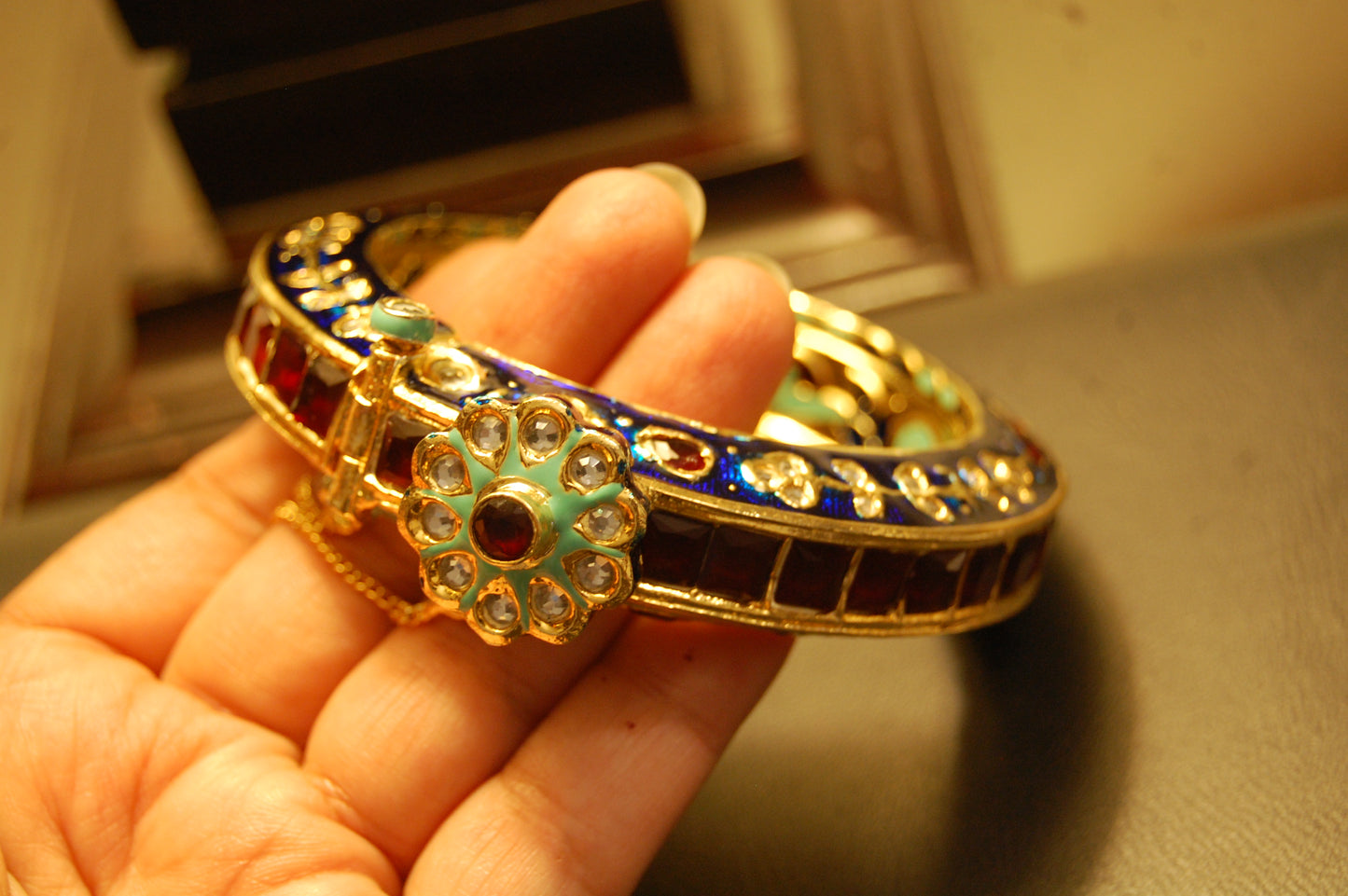 KARA IN MEENA & KUNDAN