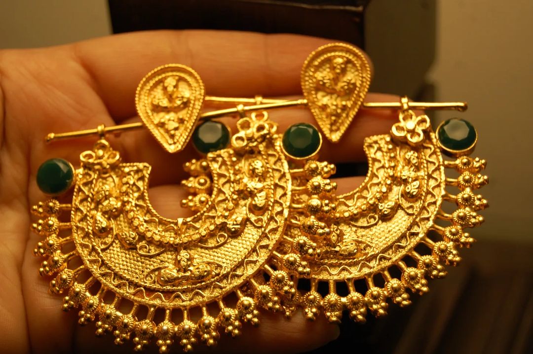 EGYPTIAN INSPIRED EARRINGS WITH GREEN