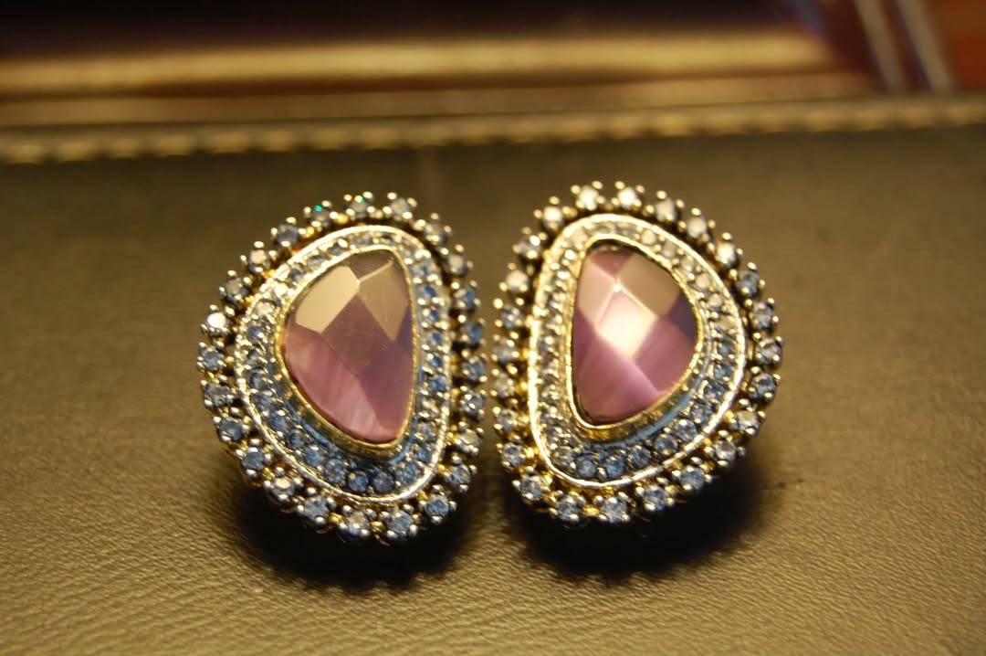 PURPLISH LILAC ZIRCON EARRINGS