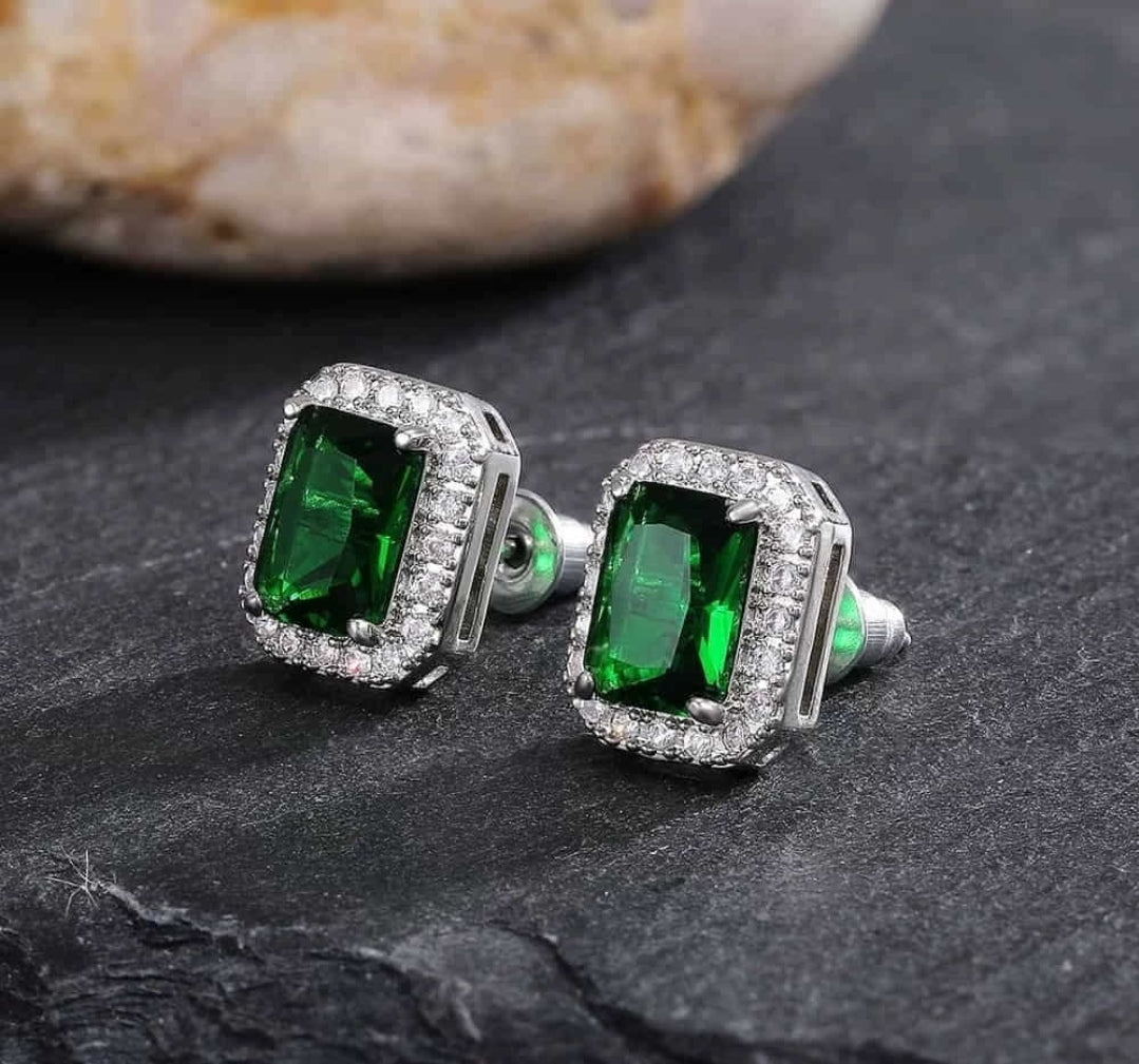GREEN SMALL EARRINGS
