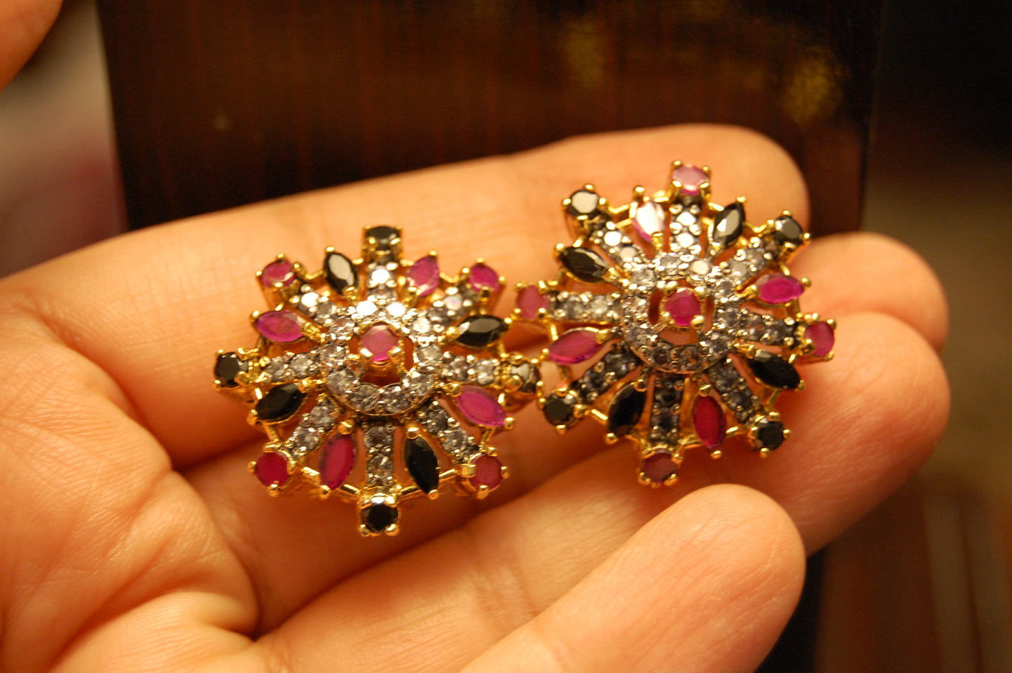 RED & BLACK EARRINGS