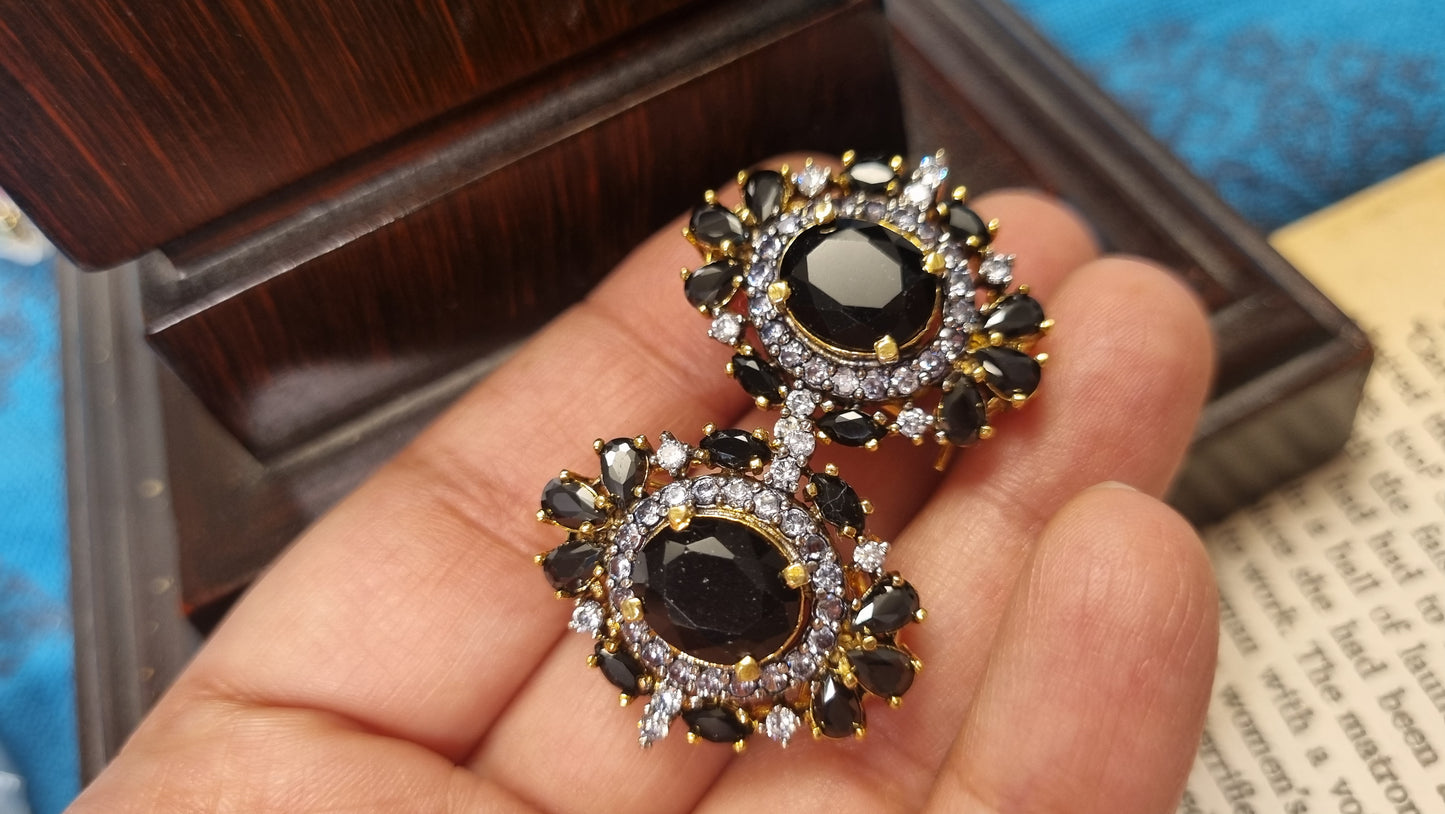 BLACK STONE EARRINGS