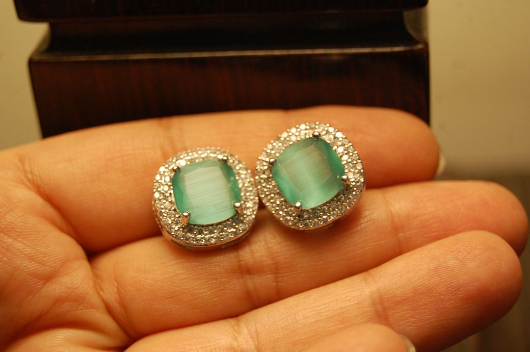 AMERICAN DIAMONDS & JADE GREEN STUDS