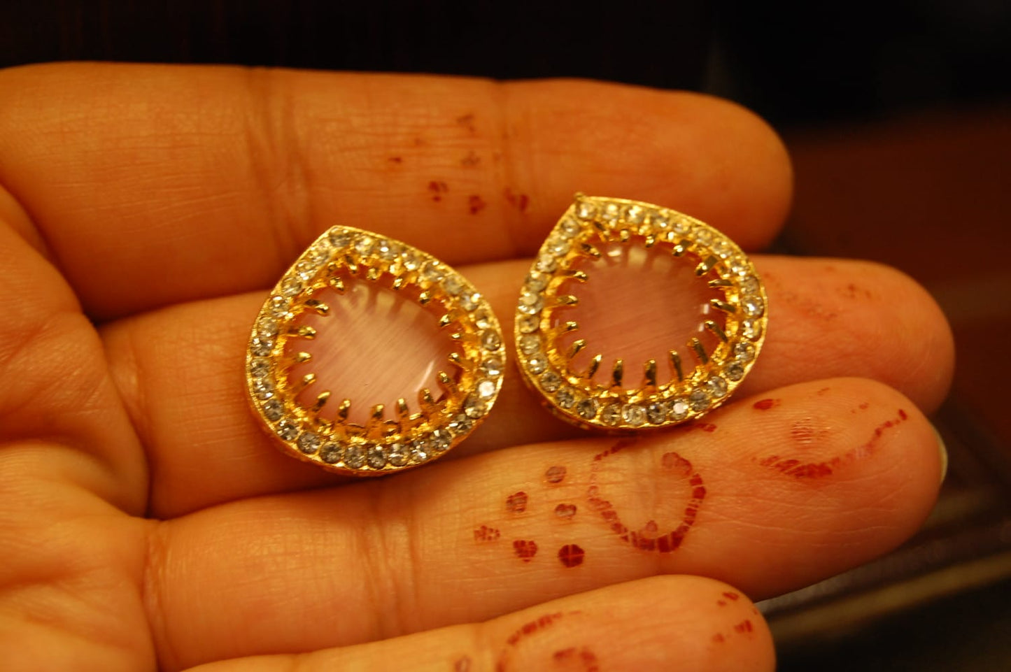 SMALL PINK EARRINGS WITH ZIRCONS