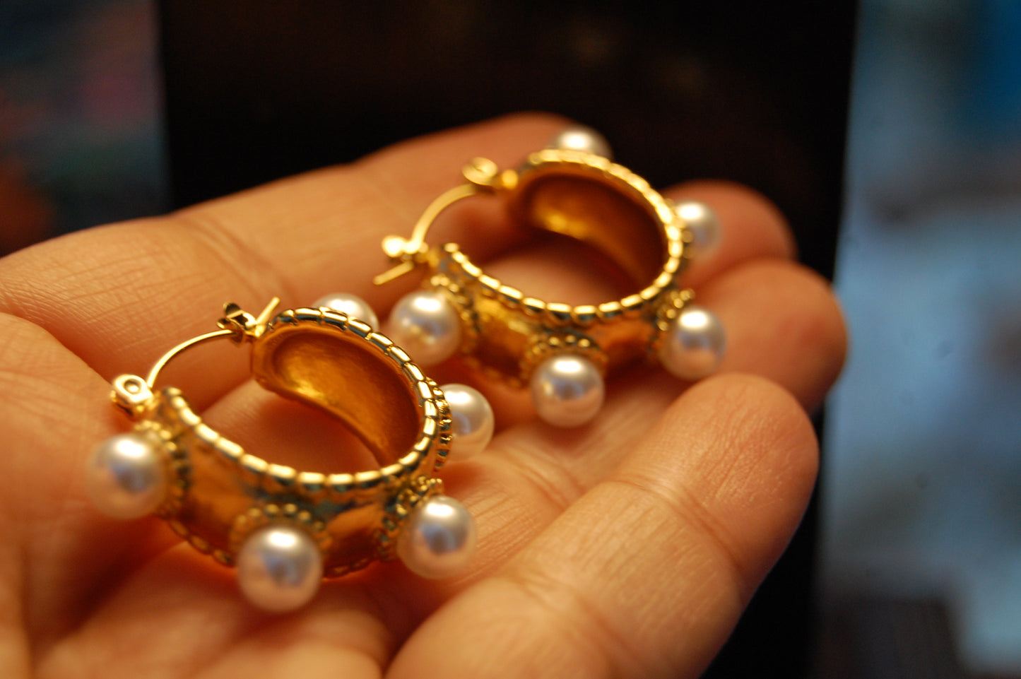 PEARL BALlS