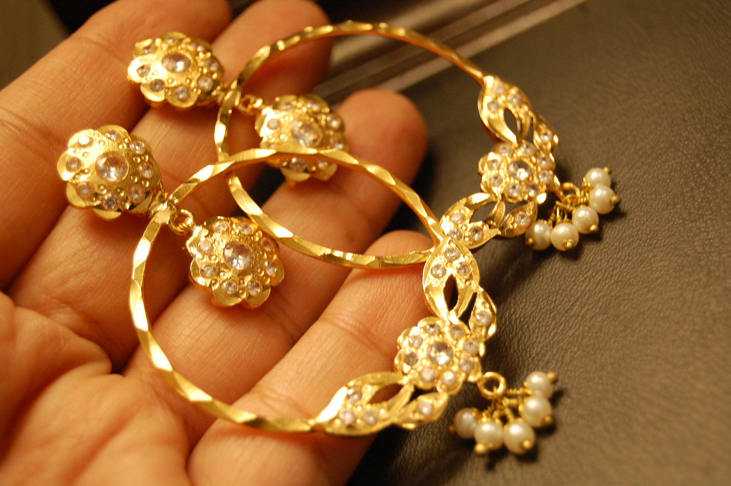 TRADITIONAL BALAS IN ZIRCONS