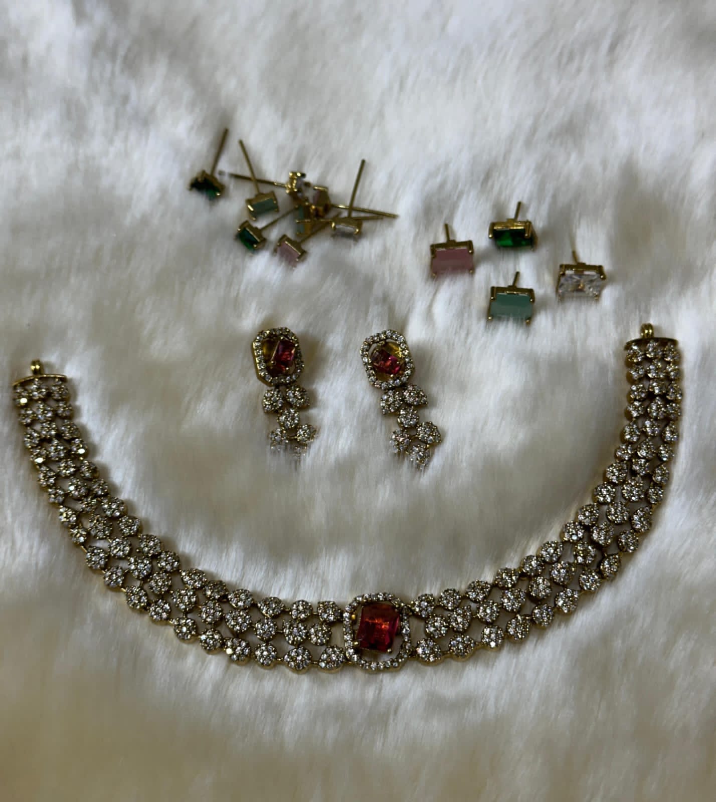 CHANGEABLE EARRINGS & NECKLACE SET