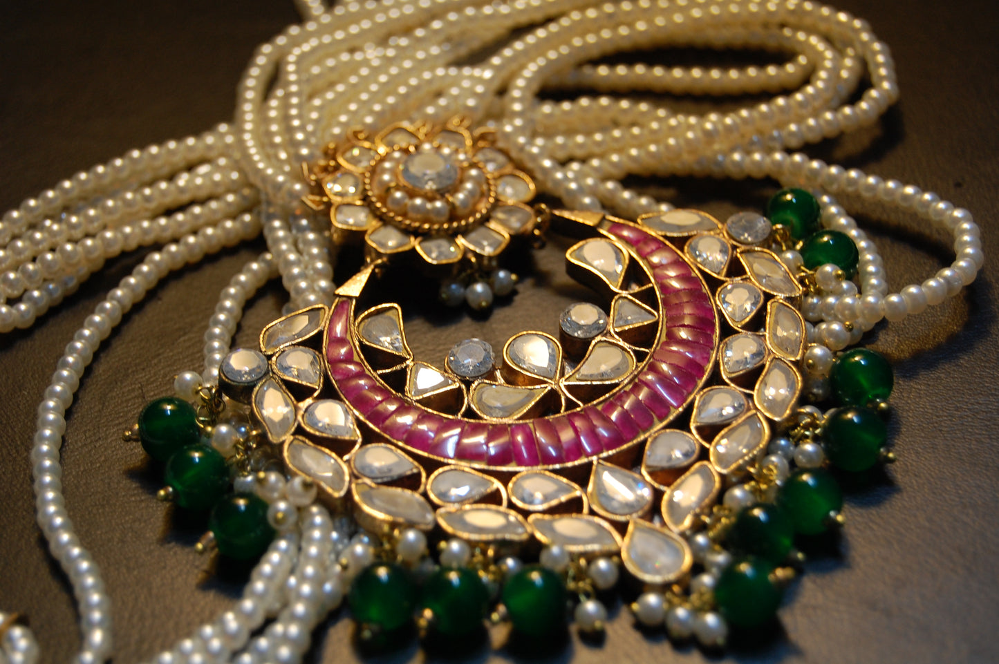 ELEGANT KUNDAN MALA IN RED & GREEN IN PEARLS STRING
